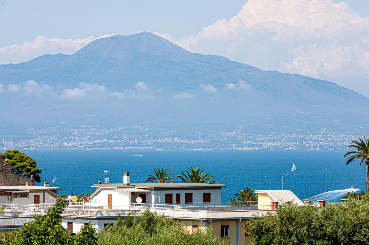 Estate4Home - Casa Maridea Sorrento Luaran gambar